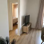 Lendas & 3* Baška Voda