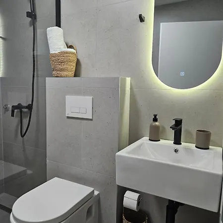 Pensjonat Lendas & Baška Voda