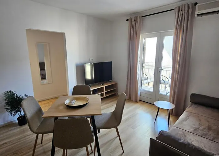 Pensionat Lendas & 4*