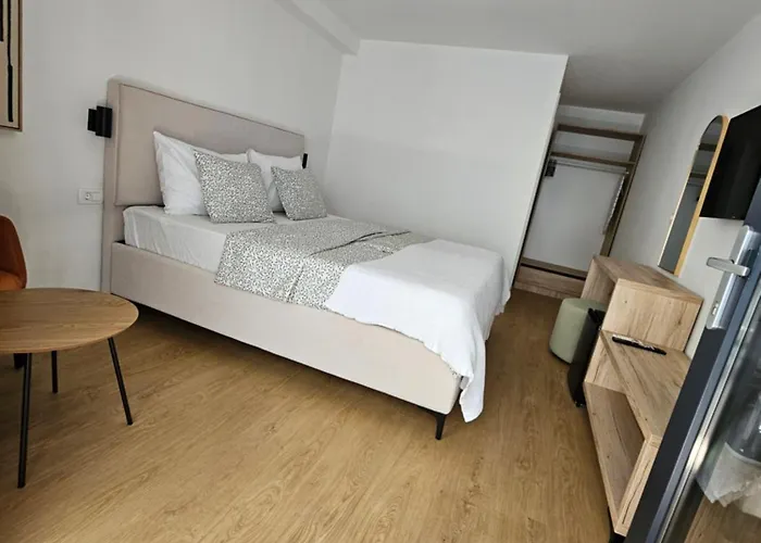 Lendas & 3* Baška Voda
